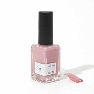 Non-toxic nail polish in powder rose